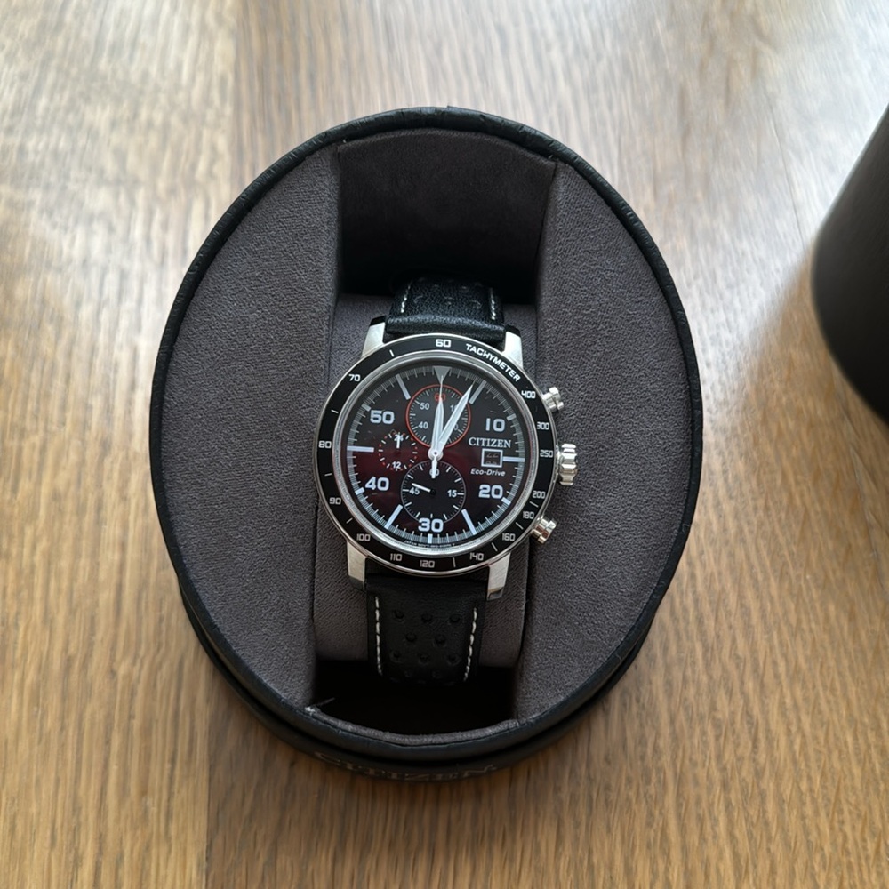 NWOT CITIZEN WATCH WITH BOX - Picture 4 of 5